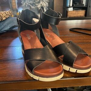 MIA wedge sandals
